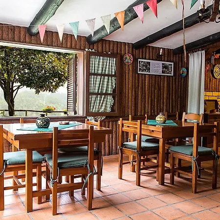 Casa Santiago Melres